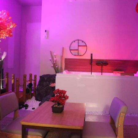 Loveroom Japon Avec Balneotherapie Toulon Eksteriør bilde