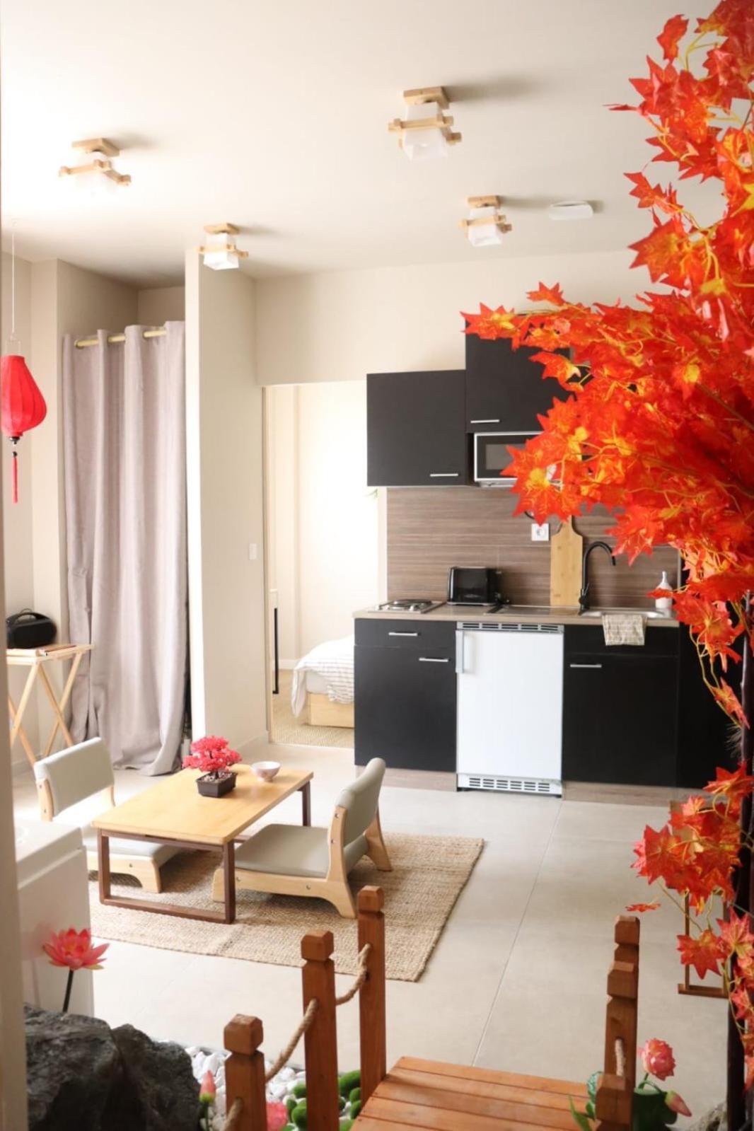 Loveroom Japon Avec Balneotherapie Toulon Eksteriør bilde