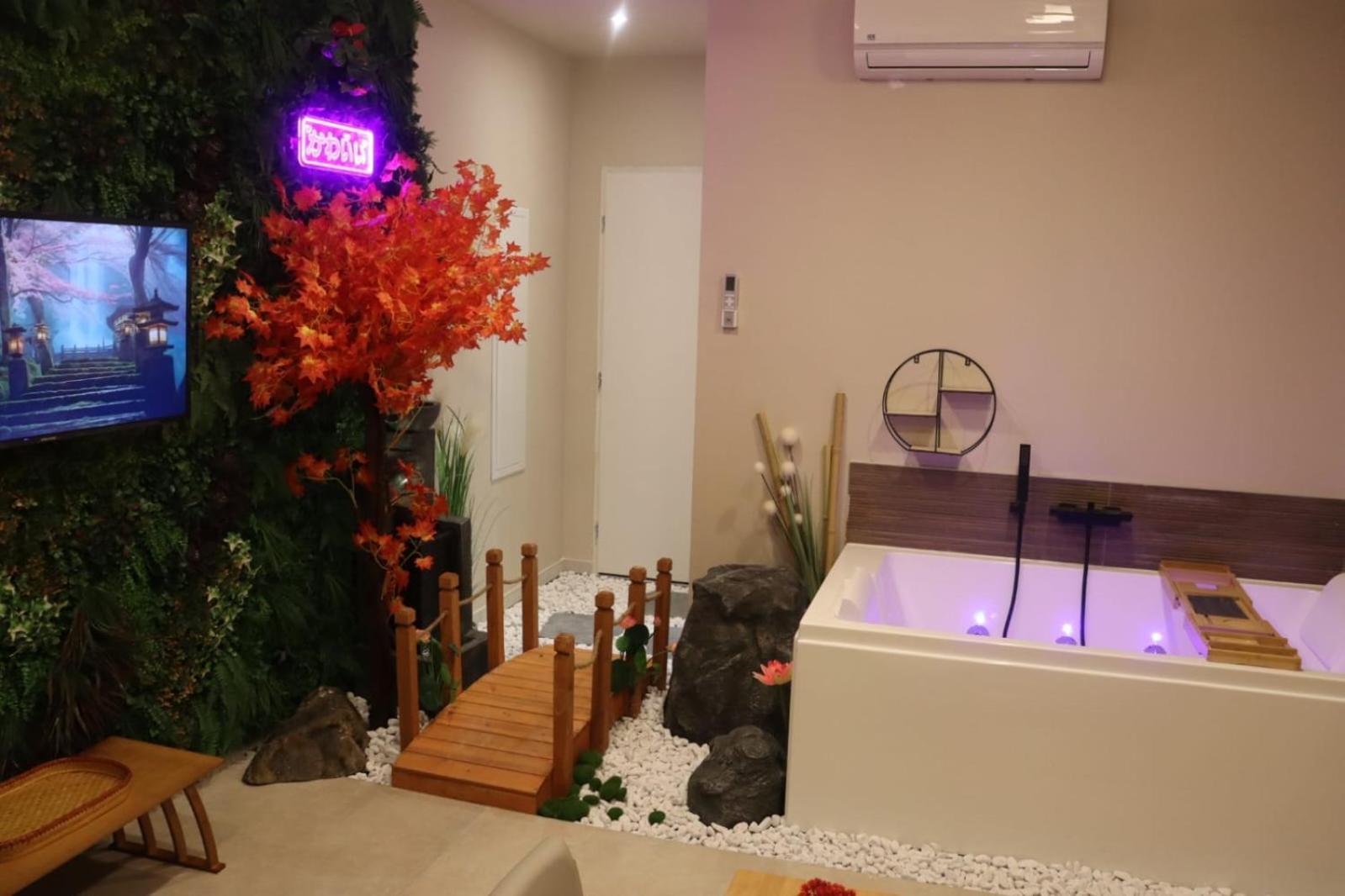 Loveroom Japon Avec Balneotherapie Toulon Eksteriør bilde